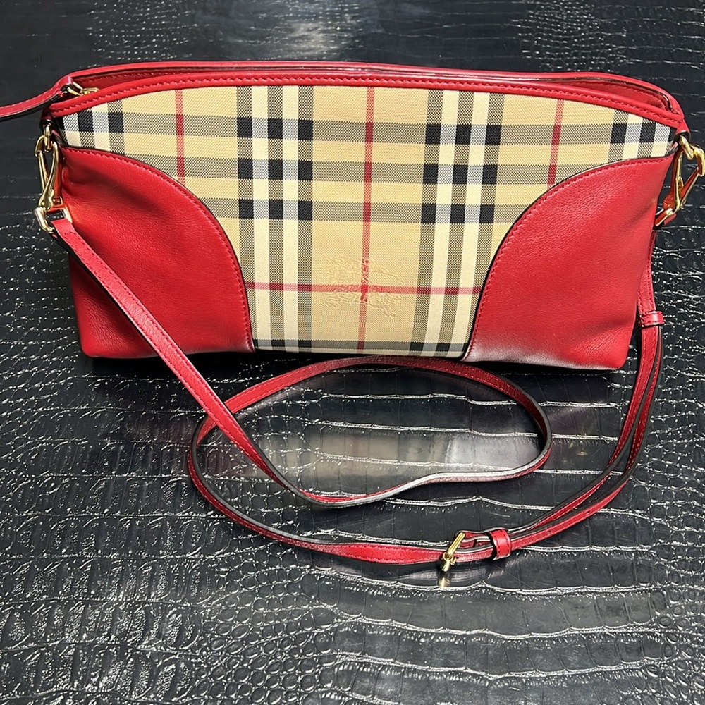 Burberry Crossbody (Authentic)